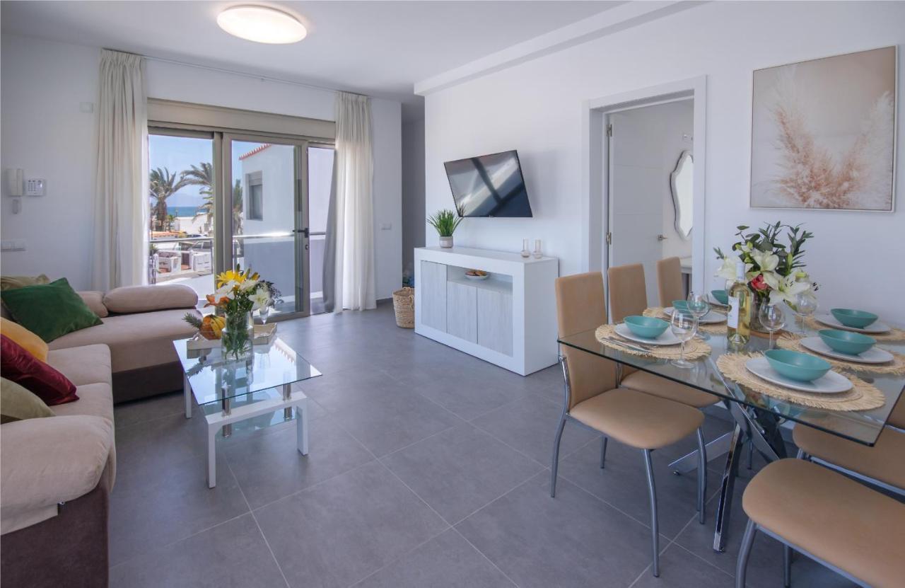 Apartment Holiday 5 Beachfront Corralejo By Holidays Home Exteriér fotografie