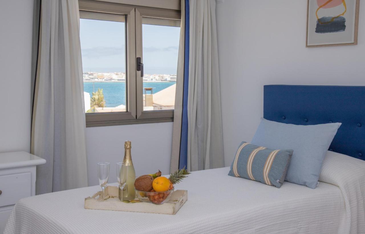 Apartment Holiday 5 Beachfront Corralejo By Holidays Home Exteriér fotografie